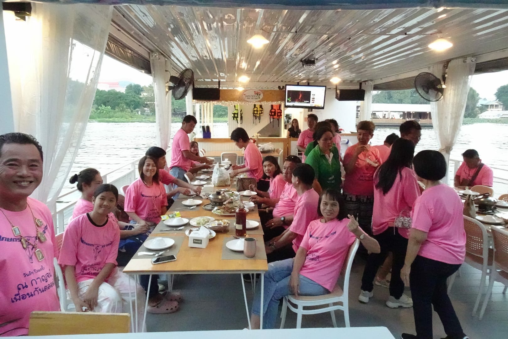 DINNER CRUISE COMPANY OUTING​